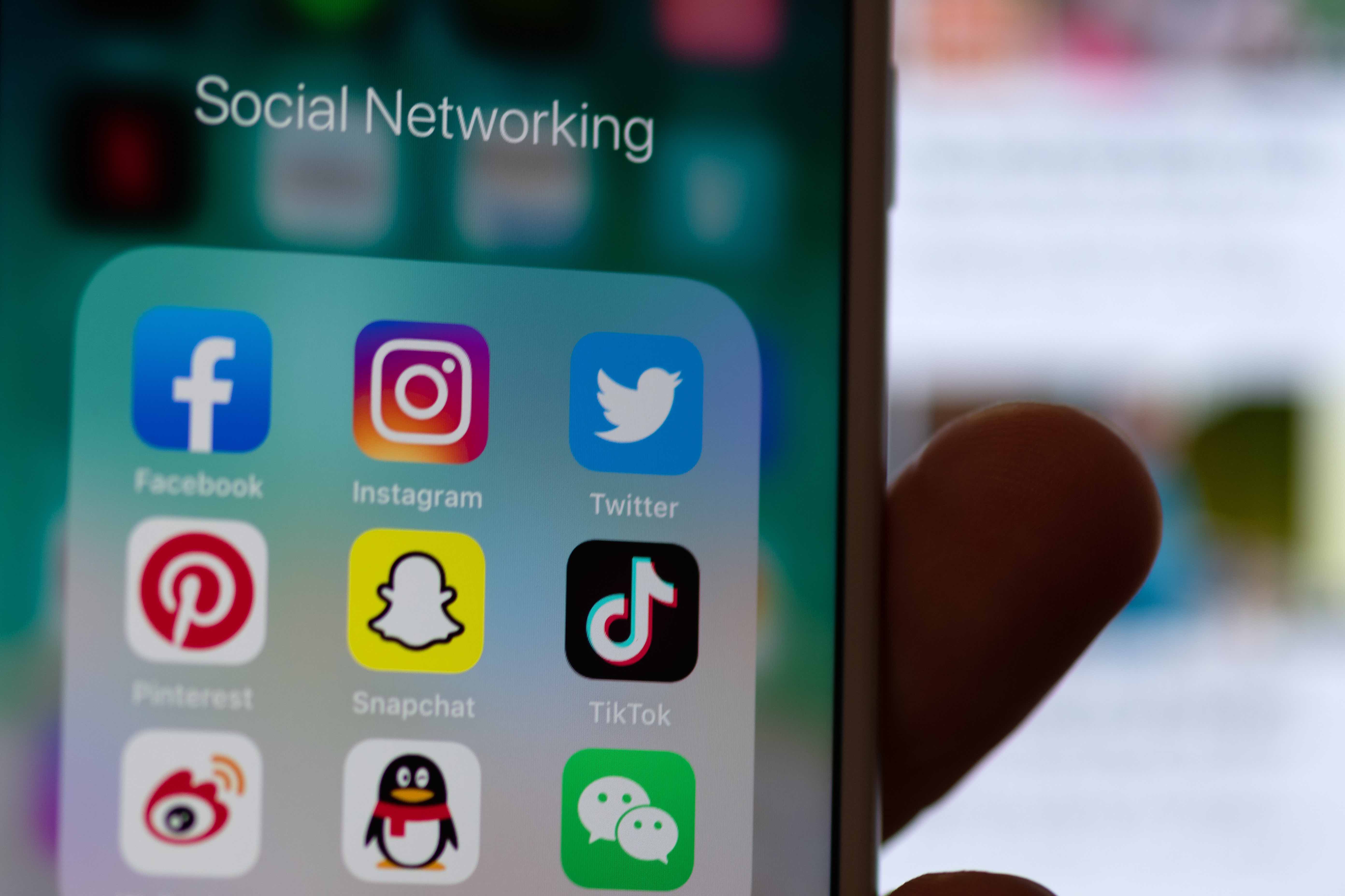 Organic Social Media Management 